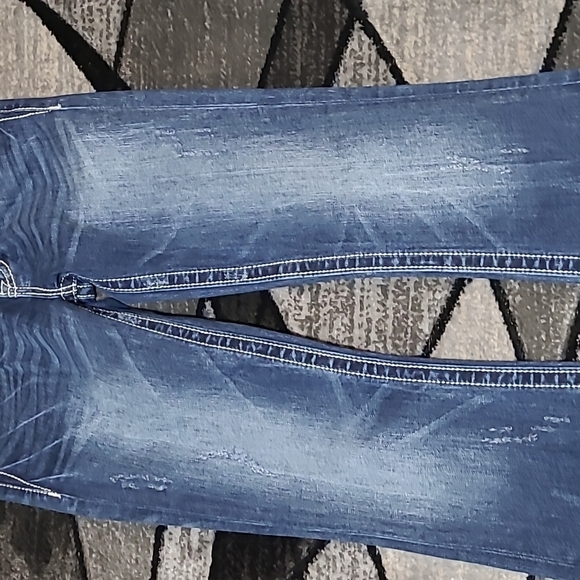 MISS ME EMBROIDERED BLING STUD DISTRESSED MID-RISE BOOT-CUT DENIM JEAN - Picture 15 of 16